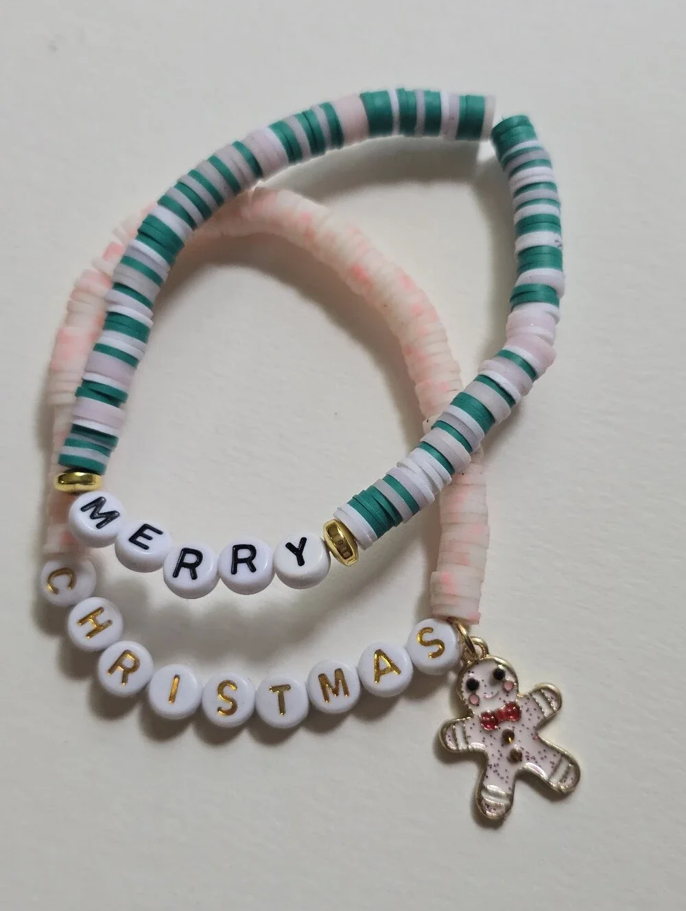 Merry Christmas Beaded Bracelet Set
